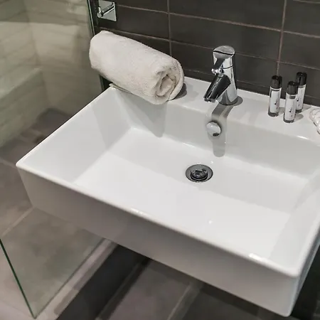 아파트 Dworzec P&o Serviced 바르샤바