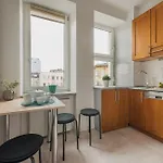Dworzec P&o Serviced ורשה