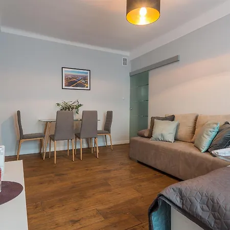 Dworzec P&o Serviced * Warszawa